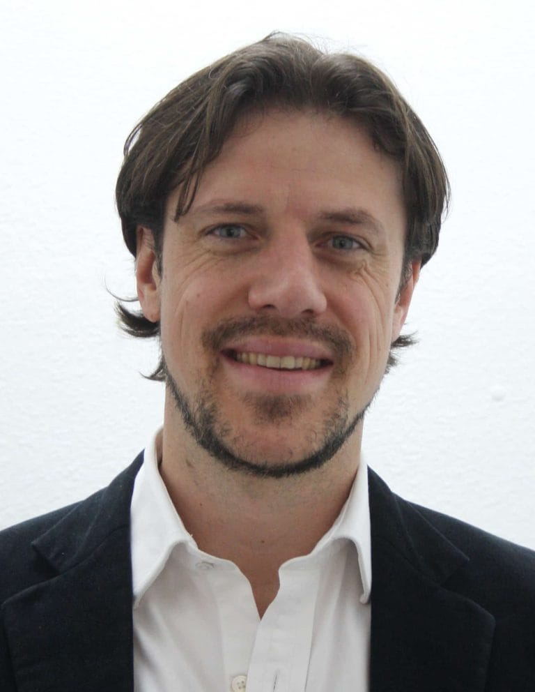 Dr Oliver Twizell