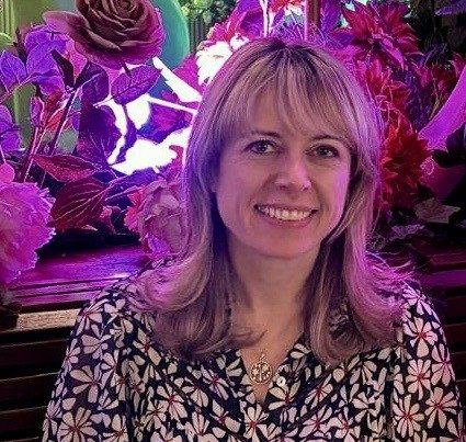 Profile Picture Nicola Stott